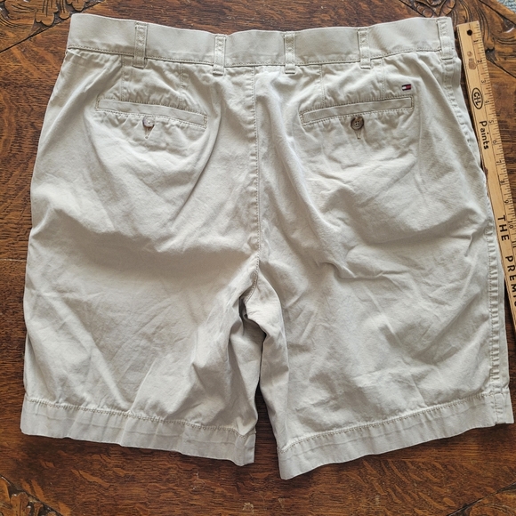 Tommy Hilfiger Men's Khaki Shorts 38 - Picture 5 of 6